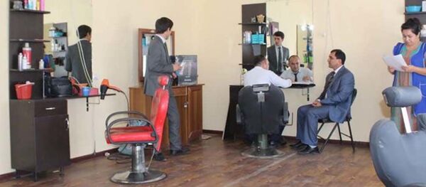 Рейды по парикмахерским в Хатлоне  - Sputnik Тоҷикистон