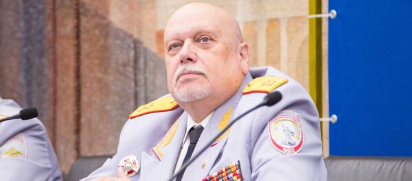 Генерал ФСБ, член Высшего Совета Общероссийского движения «Сильная Россия» Александр Михайлов - Sputnik Таджикистан