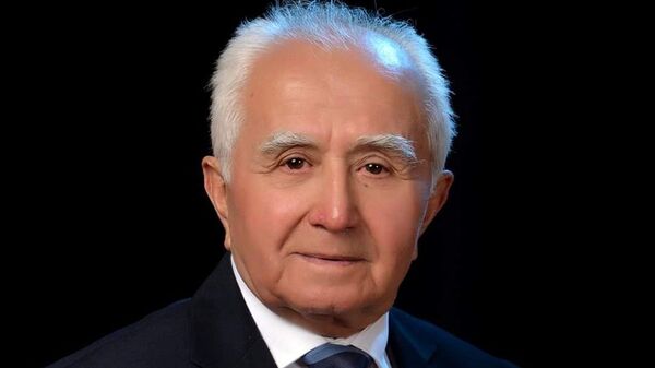 Профессор Бахриддин Камолиддинов, известный языковед и лингвист - Sputnik Таджикистан