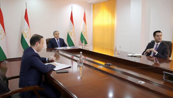 Глава МИД Таджикистана Сироджиддин Мухриддин на видеоконференции стран ШОС - Sputnik Таджикистан