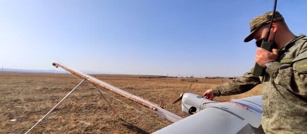 Работа расчетов БЛА Орлан-10 по мониторингу лесных пожаров в Бурятии Работа расчетов БЛА Орлан-10 по мониторингу лесных пожаров в Бурятии - Sputnik Таджикистан