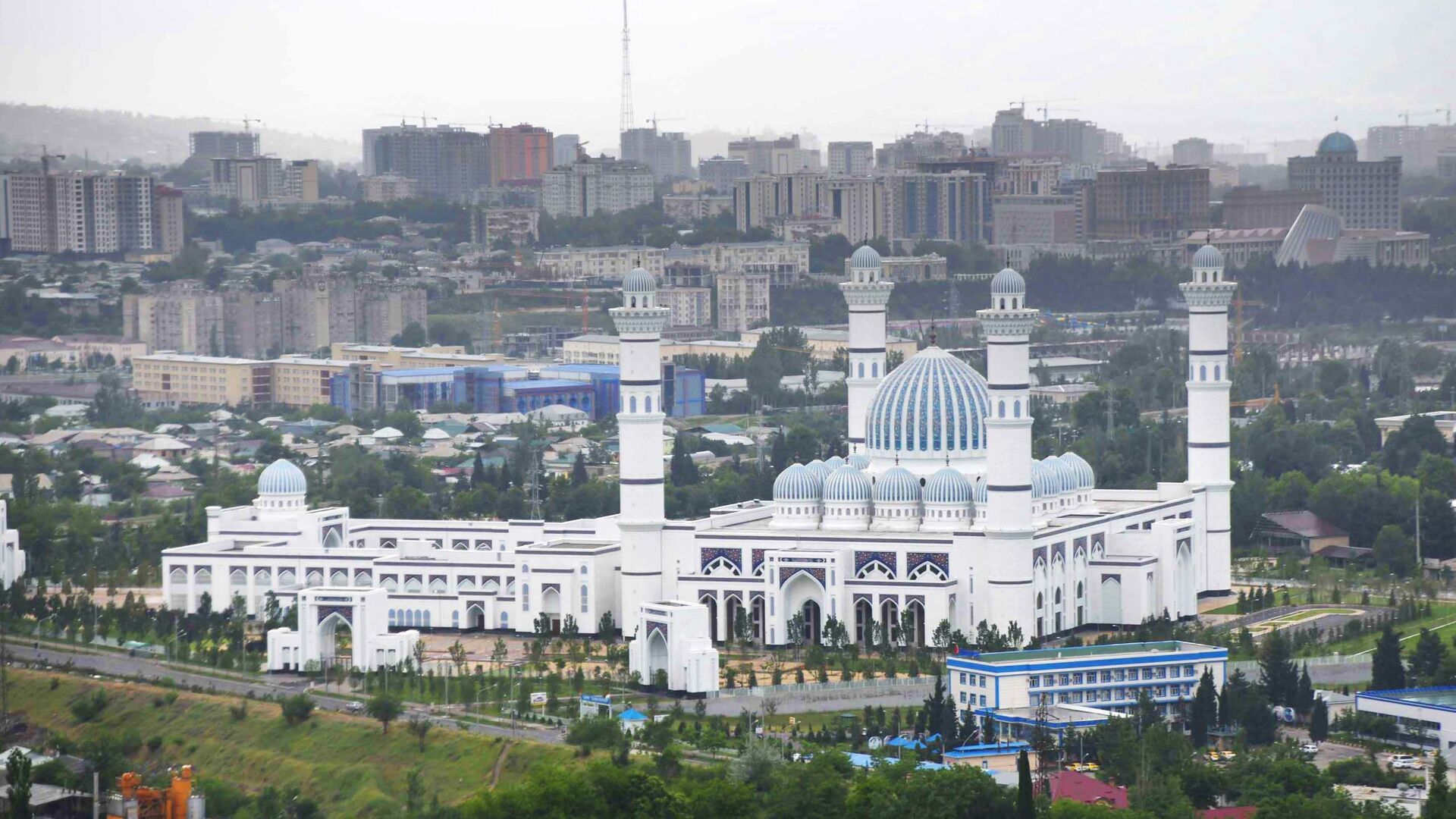 Новая мечеть в Душанбе  - Sputnik Таджикистан, 1920, 17.06.2022