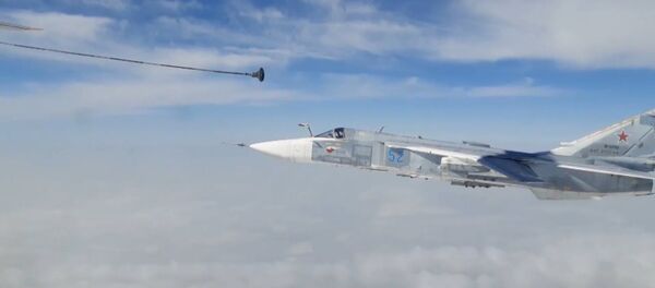 Экипажи фронтовых бомбардировщиков Су-24М отработали дозаправку в воздухе - YouTube Экипажи фронтовых бомбардировщиков Су-24М отработали дозаправку в воздухе - YouTube - Sputnik Таджикистан