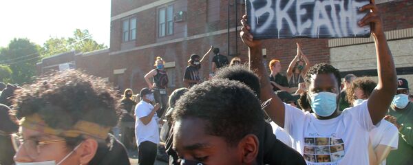 Протесты в Миннеаполисе Протесты в Миннеаполисе - Sputnik Тоҷикистон