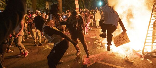 Эътироз дар Амрико - Sputnik Тоҷикистон