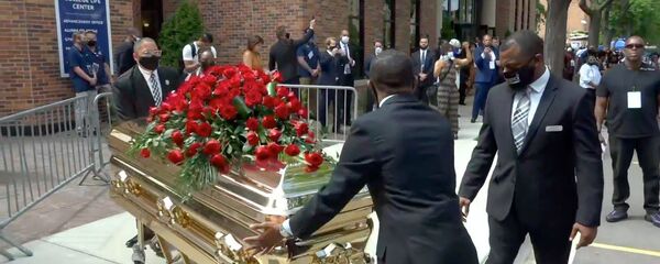 Без правосудия нет мира: сотни людей пришли на церемонию прощания с Джорджем Флойдом - Sputnik Тоҷикистон