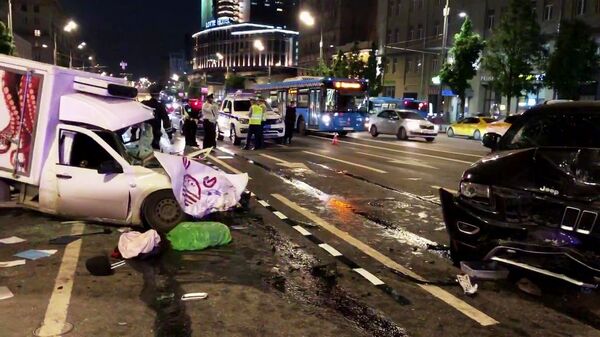 ДТП с участием актера Михаила Ефремова в центре Москвы: подробности ДТП с участием актера Михаила Ефремова в центре Москвы: подробности - Sputnik Таджикистан