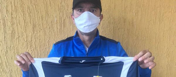 ФФТ падарила экипировку всем клубам высшей лиги Таджикистана ФФТ падарила экипировку всем клубам высшей лиги Таджикистана - Sputnik Таджикистан