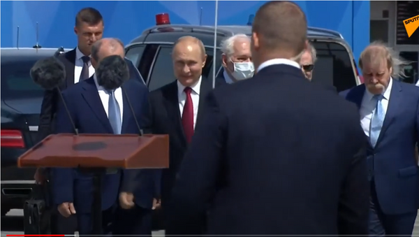Путин принял участие в торжествах ко Дню России — видео - Sputnik Таджикистан