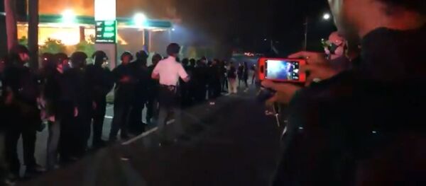 Авҷи нави эътирозҳо дар ИМА: полис як амрикои африқоиро ҳангоми боздошт ба қатл расонд - Sputnik Тоҷикистон