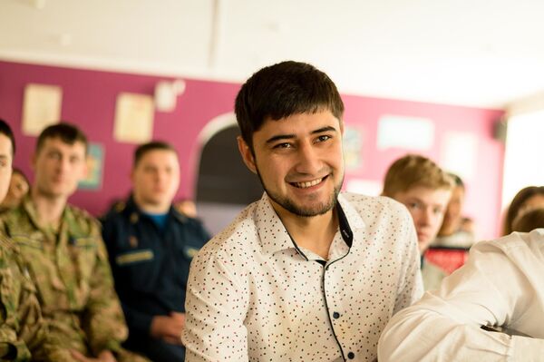 Из Таджикистана в Россию: как поступить в вуз во время пандемии коронавируса Из Таджикистана в Россию: как поступить в вуз во время пандемии коронавируса - Sputnik Таджикистан