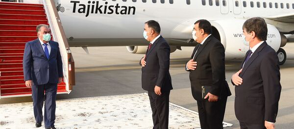 Эмомалӣ Раҳмон ба шаҳри Хуҷанд сафар кард - Sputnik Тоҷикистон