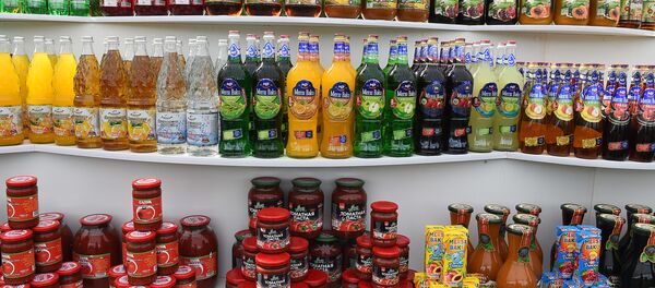 Натуральные соки таджикского производства  - Sputnik Таджикистан