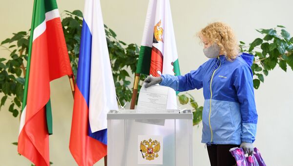 Голосование по внесению поправок в Конституцию РФ в регионах России - Sputnik Таджикистан