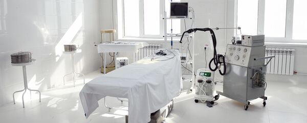 Новая операционная в районой больнице №5 в джамоате Далион Боло Деваштичского района  - Sputnik Тоҷикистон