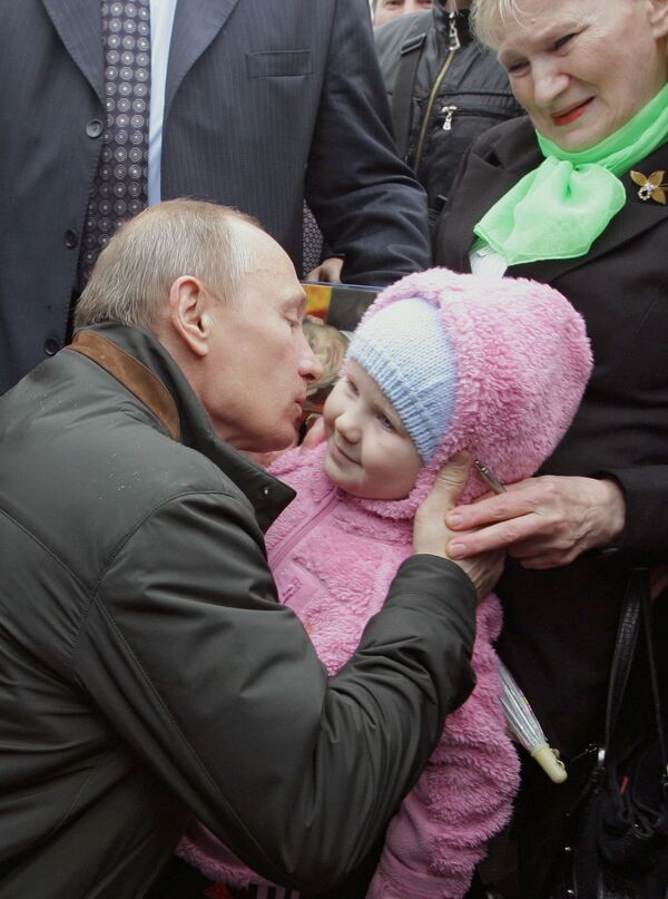 Целует Фото Путина