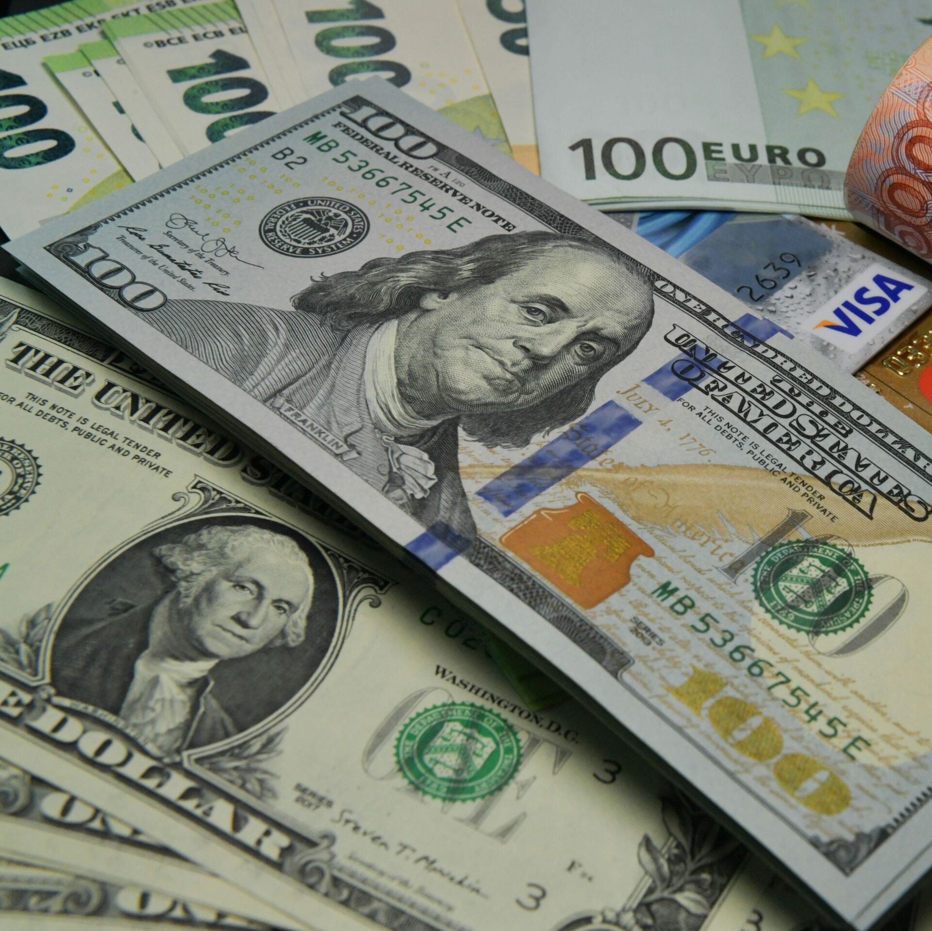 13 долларов в рублях на сегодня. Иностранная валюта. Доллары в рубли. Иностранная валюта в рублях. Валюта рубль.