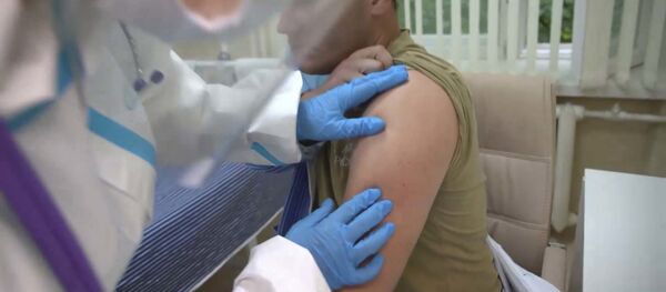 Созмони Ҷаҳонии Беҳдошт ба ваксинаҳои Русия бар зидди COVID-19 рағбат дорад - Sputnik Тоҷикистон